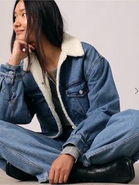 Levi's indigo blue 90s Sherpa Trucker Jacket